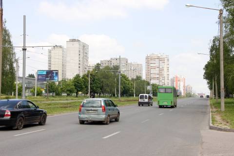 Билборд B в Харькове, 3х6  Перемоги пр-т, 55, з центру фото 1