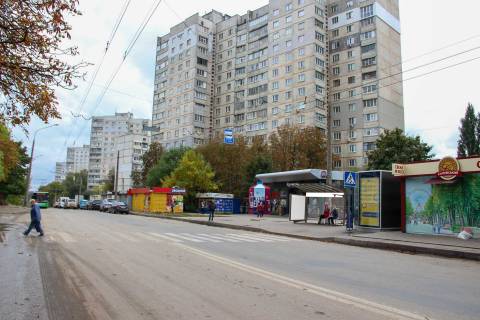 Билборд A в Харькове, 1,24х1,84  Валентинівська вул., 44б фото 1