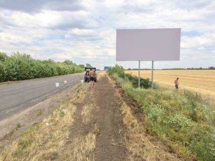 Билборд A в Новоайдаре, 3х6  трасса М-21, выезд из города в сторону Счастья фото 1