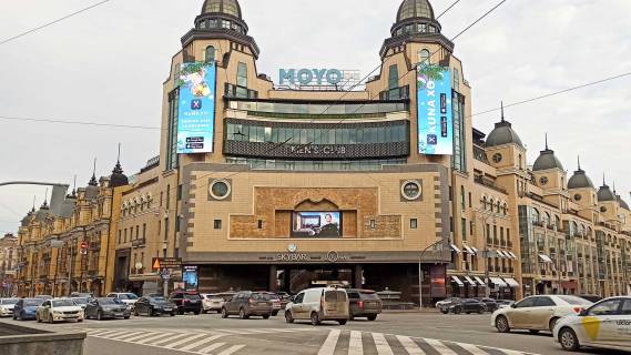 Видеоборд A у Києві В. Васильківська вул., 5(БЦ Арена Сіті), 2 екрана - 497093 Фото 1