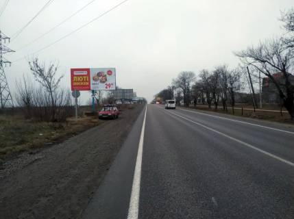 Білборд, Бігборд (Борд)  B у Одесі, 3х6  транспорт рухається від  двох стовпів до  Рені, Ізмаїл. Фото 1