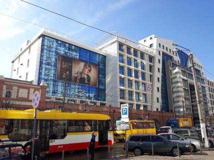 Брендмауер, Брандмауер, Брандмауэр A у Одесі, 6,7*13,1  вул. Пантелеймонівська, ТЦ "Новий Привоз" Фото 1