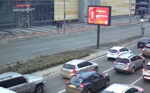 Видеоборд A в Киеве, 3.20 x 2.24  Дніпровська наб., ТРЦ "River Mall", розподілювач, до мосту Патона - 491159 фото 1
