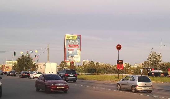 Бэклайт C в Киеве От  Дарницкого моста к пр.Григоренко, разделитель фото 1