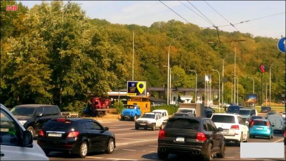 Бэклайт B в Киеве, 3.20 x 2.24  Бульвар Дружби народів, АЗС "Socar", до мосту Патона фото 1