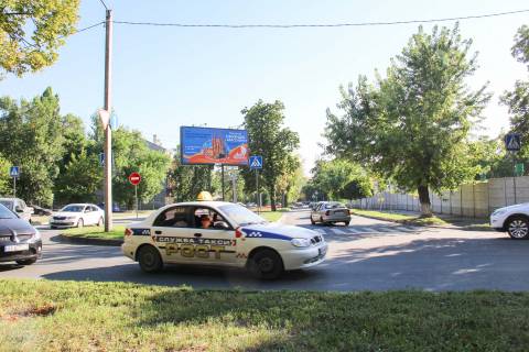 Билборд A в Харькове, 3х6  Першого Травня вул. -  Весніна вул., 5-а   фото 1