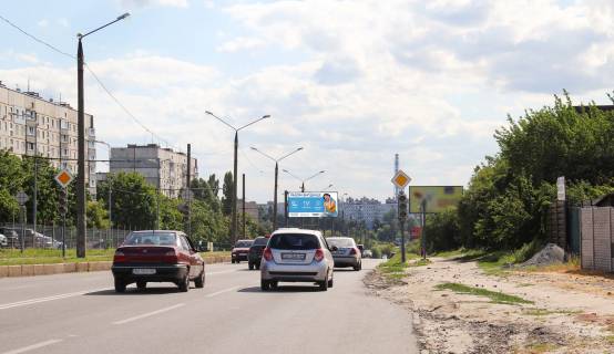 Билборд B в Харькове, 3х6  Тракторобудівників пр-т, 128, в центр фото 1