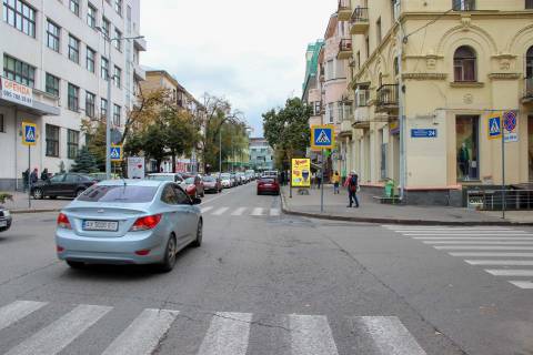 Сiтiлайт A у Харкові, 1,24х1,84  Свободы ул., 8 Фото 1