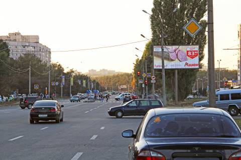 Призма A в Харькове, 3х6  Героев Труда ул., 9-Б, в центр (VIP) (Дафи) - 382452 фото 1
