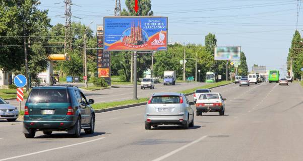 Билборд A в Харькове, 3х6  просп. Льва Ландау (50-річчя СРСР), 155-а, в центр фото 1