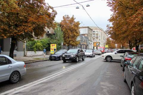 Сiтiлайт B у Харкові, 1,24х1,84  Ярослава Мудрого (Петровського) ул., 1 Фото 1