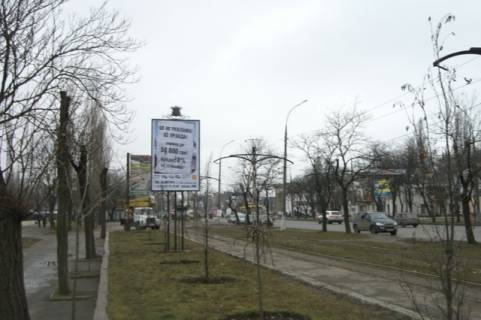 Пиллар B в Николаеве, 2x3  просп. Богоявленский (район Зоопарка)  фото 1