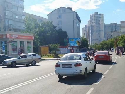 Билборд B в Черноморск (Ильичевск), 3х6  вул.Парусна,9 фото 1