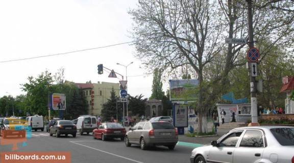Ситилайт A в Черноморск (Ильичевск) перекрёсток ул. 1 Мая, ул. Ленина, №028-А фото 1