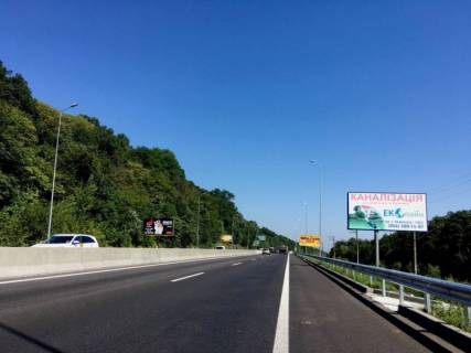 Билборд A в Лесниках (Киевской обл) Дніпровське шосе, 250 м після поворота на с. Лісники, траса Н-01 "Київ-Знам'янка", км 20+300 ліво, в'їзд в Київ фото 1