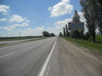 Билборд A в Київських трасах, 6х3  траса М-05 Київ-Одеса, км 97+785 право, через 620м після повороту на с. Одноріг, за 820м до повороту на с. Черкас фото 1