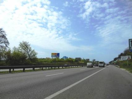 Билборд B в Стоянке, 6х3  с. Стоянка, траса М-06 "Київ-Чоп" (Житомир), км 22+700 ліво, 1км до повороту на Базу "Снайпер", поворот на Гореничі фото 1