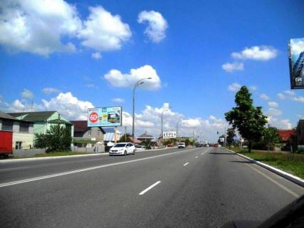 Білборд, Бігборд (Борд)  B у Бровари, 6х3  м. Бровари, вул. Київська, 19, через 220м після магазину "Фора", через 240м після перехрестя з вул. Єсеніна, через 320м після АЗС "КЛО", за 30м до автобусної зупинки, за 70м до перехрестям з вул. Євгенія Зеленського Фото 1