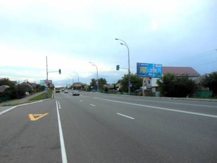 Билборд A в Бровары, 6х3  м. Бровари, вул. Київська, 49, на світлофорі, навпроти автобусної зупинки, за 380м до перехрестя з вул. Євгенія Зеленського фото 1