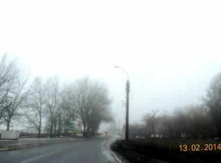 Білборд, Бігборд (Борд)  B у Умані, 6х3  м. Умань, вул. Інтернаціональна, навпроти будинку 115, навпроти автобусної зупинки, за дамбою, через 255м после перехрестя з Інтернаціональнім провулком, через 385м после повороту на вул. Мічуріна, за 65м до повороту на вул. Павлова Фото 1