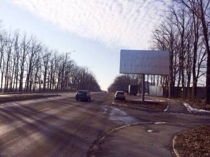 Білборд, Бігборд (Борд)  A у Умані, 6х3  м. Умань, вул. Визволителів, через 230м после виїзду на трасу М-05 (вул. Бандери Степана), за 175м до автобусної зупинки та 235м до повороту на вул. Піковецька Фото 1