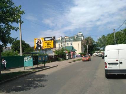 Білборд, Бігборд (Борд)  B у Умані, 6х3  м. Умань, вул. Шевченка, 37, біля автобусної зупинки, за 130м до магазину АТБ та розв'язки з вул. Київська, вул. Тищика та вул. Шевченка (клумба), через 50м после повороту на вул. Крамаренко Фото 1