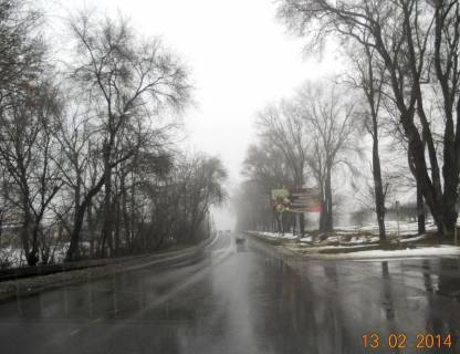 Билборд A в Умане, 6х3  м. Умань, вул. Інтернаціональна, навпроти будинку 117, перехрестя з Інтернаціональним провулком, за дамбою, за 100м до повороту на вул. Мічуріна, 180м до повороту на вул. Докучаєва, 260м до автобусної зупинки та повороту на вул. Вільямса фото 1