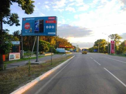 Білборд, Бігборд (Борд)  B у Бровари, 6х3  м. Бровари, вул. Київська, 4, біля магазину "Фора", виїзд з м. Бровари в сторону м. Київ, за 20м до перехрестя з вул. Єсеніна, за 100м до АЗС "КЛО" Фото 1