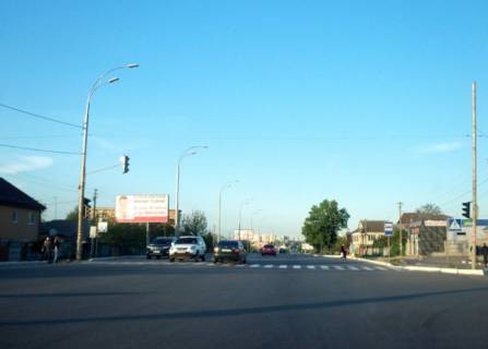 Билборд B в Бровары, 6х3  м. Бровари, вул. Київська, 29, навпроти автобусної зупинки, через 60м після перехрестя з вул. Євгенія Зеленського, через 350м після магазину "Фора", через 370м після перехрестя з вул. Єсеніна, через 450м після АЗС "КЛО" фото 1