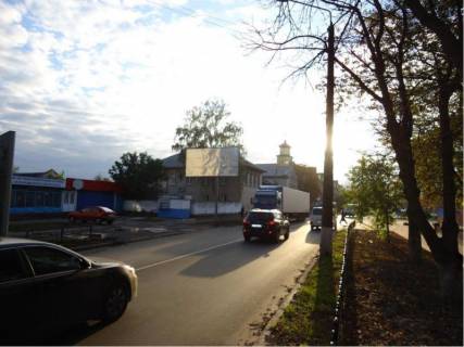 Билборд B в Бровары, 6х3  м. Бровари, вул. Ярослава Мудрого, 2, навпроти парку імені Т.Г. Шевченка, за 60м до повороту на вул. Толстого, за 100м до повороту на вул. Київська, через 95м після повороту на вул. Сєдова, через 125м після повороту на площу Тараса Шевченка фото 1