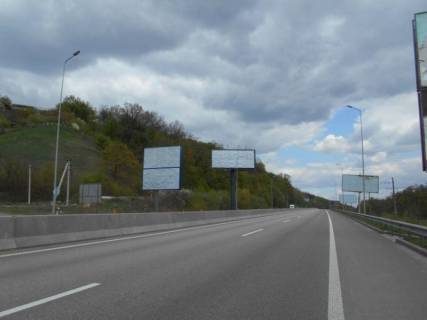 Білборд, Бігборд (Борд)  B у с. Лісники, 6х3  Дніпровське шосе, 200 м перед поворотом на с.Ліснікі, траса Н-01 "Київ-Знам'янка", км 20 + 350 право Фото 1