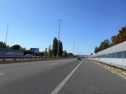 Білборд, Бігборд (Борд)  B у Березівці с. Березівка, траса М-06 Київ-Чоп (Житомир), км 37+570 ліво, АЗС "ANP", навпроти отель "Мезон Бланш", 175м після автобусної зупинки Фото 1