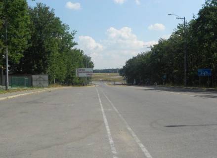 Билборд B в Умане м. Умань, вул. Визволителів, за 230м до виїзду на трасу М-05 (вул. Бандери Степана), через 175м після автобусної зупинки та 235м після повороту на вул. Піковецька фото 1