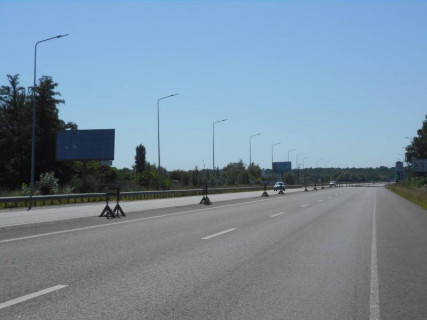 Билборд B в Калиновке, 6х3  с. Калинівка, траса М-01 "Київ-Чернігів-Нові Яриловичі", км 35+000 право, об'їзд м. Бровари, за 150м до повороту на вул. Броварська та Рабен Україна, за 600м до Бауміт-Україна фото 1