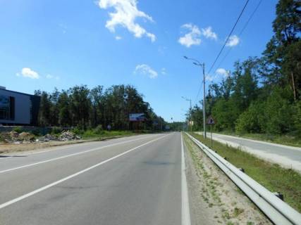 Билборд B в Вышгороде, 6х3  Траса Р-02 "Київ-Іванків-Овруч", км 19+300 право, перед КПП "Нові Петрівці", за 30м до повороту на завод SANDORA та HENKEL-Україна, через 170м після НПЦ "Фільмотехнік" фото 1