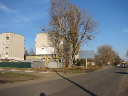 Білборд, Бігборд (Борд)  B у Умані, 6х3  м. Умань, вул. Дерев'янка, 12, через 250м после розв'язки з вул. Теплична, за 90м до автобусної зупинки та 355М до повороту на вул. Леваневського Фото 1