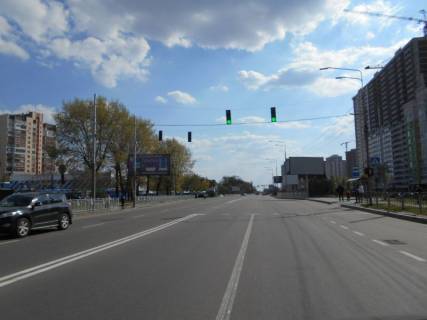 Билборд A в Бровары, 6х3  вул. Київська, 331, біля автобусної зупинки, навпроти магазину АТБ, за 90м до магазину "Varus", за 90м до заїзду на ринок, за 220м до повороту на вул. Василя Симоненка та вул. Короленка, через 95м після АЗС "WOG", через 115м після фото 1