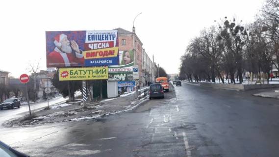 Билборд A в Умане м. Умань, вул. Гайдамацька, навпроти будинку 32, розвилка з вул. Небесної Сотні, через 50м після повороту на вул. Некрасова, за 140м до повороту на вул. Шмідта фото 1