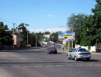 Білборд, Бігборд (Борд)  A у Одесі, 3х6  9 ст Б. Фонтана (А), из центра Фото 1