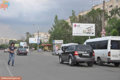 Билборд  в Днепр (Днепропетровск) пр-т Героев - бульвар Славы (в центр) фото 1
