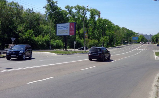 Билборд B в Бровары, 3х6  Бровари вул Героїв України (колишня Гагаріна)/Ярослава Мудрого/вул.Олега Онікієнка (колишня вул.Кутузова) (В) на Київ фото 1