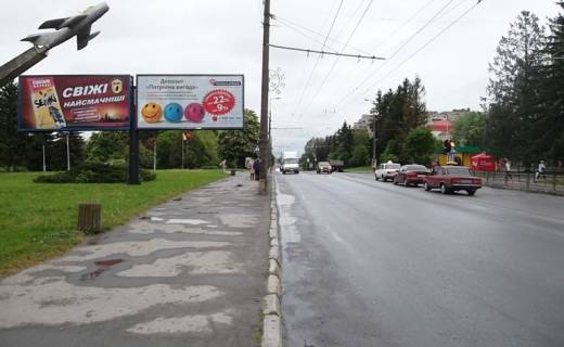 Билборд B в Тернополе, 3х6  просп.Степана Бандери (В) - правий фото 1