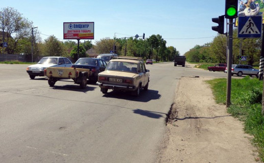 Билборд B в Бровары, 3х6  Бровари вул.Олега Онікієнка,76 (колишня вул.Кутузова) (В) фото 1