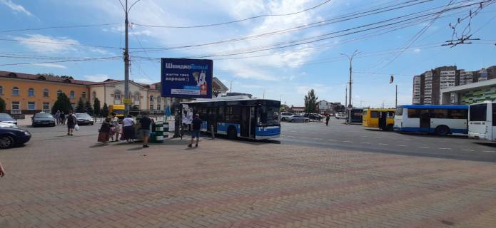 Ситилайт B в Виннице, 3.28х2.48  пл. Привокзальна(колишня Героїв Сталінграду)  (Аптека) фото 1